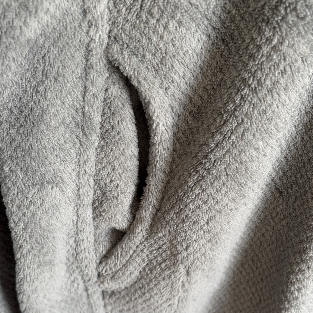 Patagonia Gray Fleece Zip-Up with Purple Trim - Picture 4 of 5